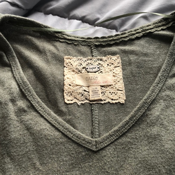 Green sweater size large - Picture 2 of 2